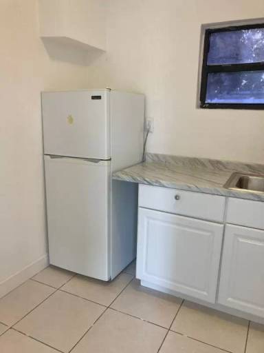 Main picture of 3840 Seabridge Dr