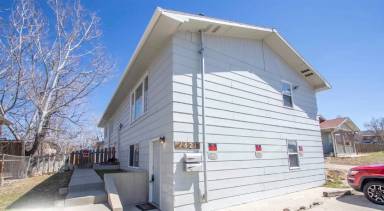 Main picture of 1321 S Poplar St