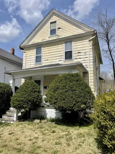 Main picture of 411 E South St