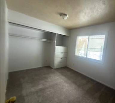 Main picture of 27 Neal Ct