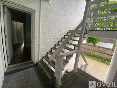 Main picture of 10703 Lee Ave