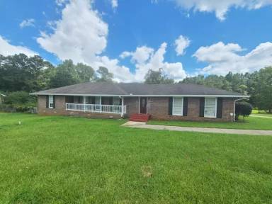 Main picture of 842 S Deshon Rd