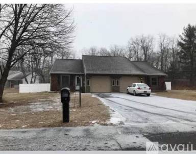 Main picture of 204 Kings Ct