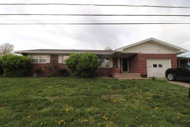 Main picture of 1310 S Garfield St