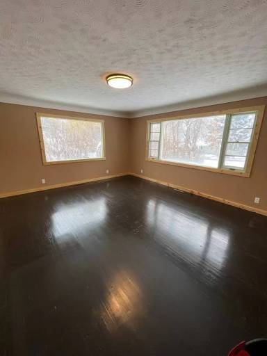 Main picture of 624 N 3rd St
