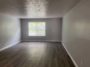 Main picture of 102 Pear Orchard Rd NW