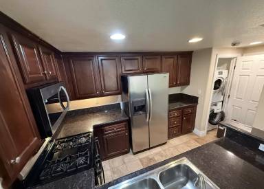 Main picture of 3989 Nobel Dr