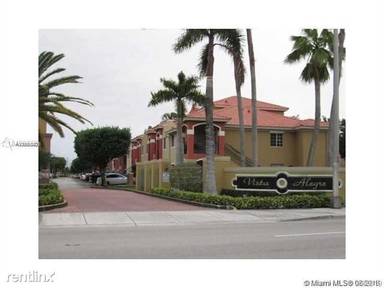 Main picture of 15400 SW 134th Pl