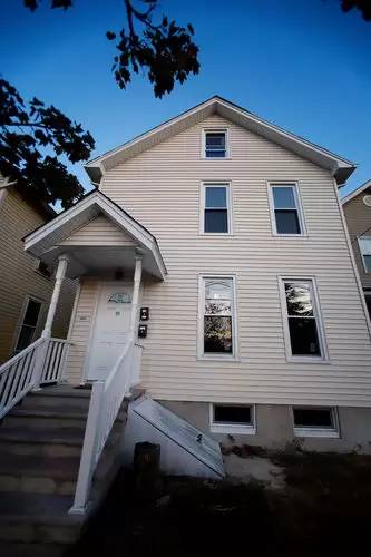 Main picture of 500 S Jefferson St