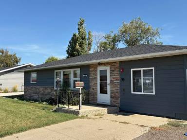 Main picture of 1106 13th Ave W