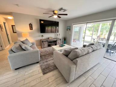 Main picture of 5213 Elm Ct