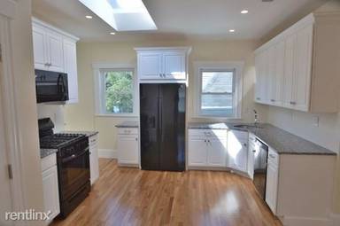 Main picture of 8 Draper St