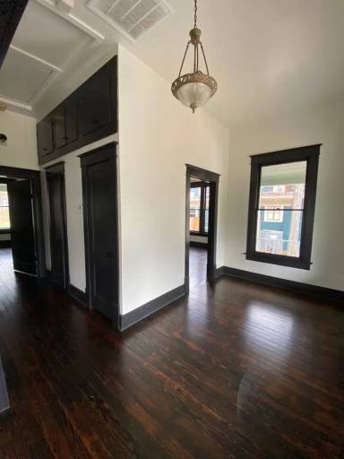 Main picture of 436 Dalzell St