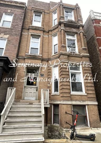 Main picture of 3356 N Seminary Ave
