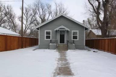 Main picture of 1316 13th Ave
