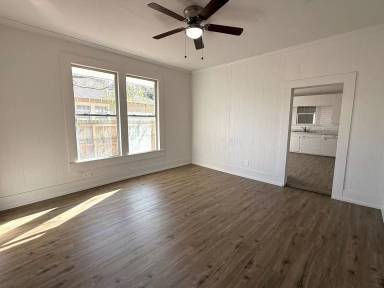 Main picture of 503 N 5th St