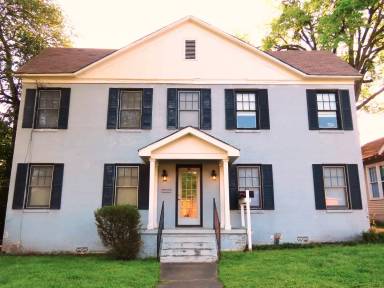 Main picture of 502 S Fannin Ave