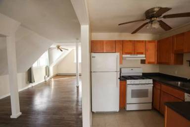 Main picture of 626 Park Ave