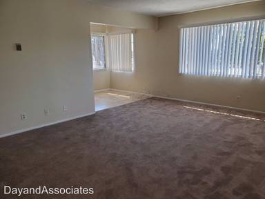 Main picture of 520 W 21st St
