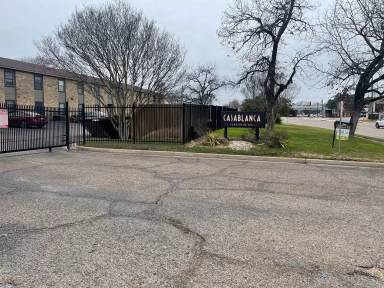 Main picture of 1421 S 12th St
