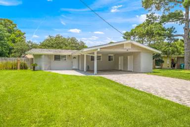 Main picture of 302 Loruna Dr