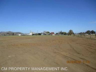Main picture of 135 Las Animas Ave