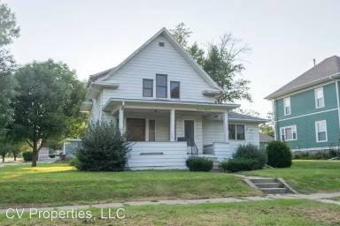 Main picture of 1721 Clay St