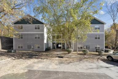Main picture of 3020 Centennial Woods Dr