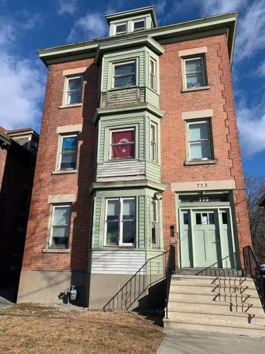 Main picture of 773 Madison Avenue