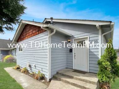 Main picture of 2330 S Wilkeson St