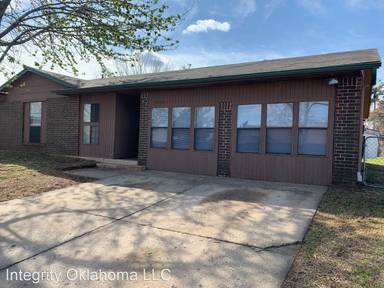 Main picture of 9608 NE 3rd St