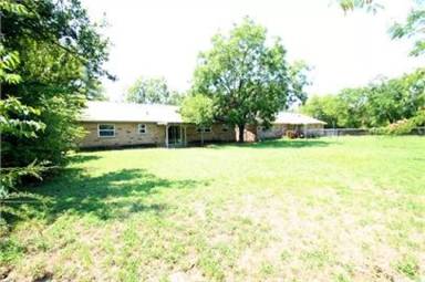 Main picture of 3213 Oriole Ln