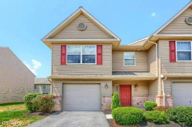 Main picture of 6 Brook Side Dr