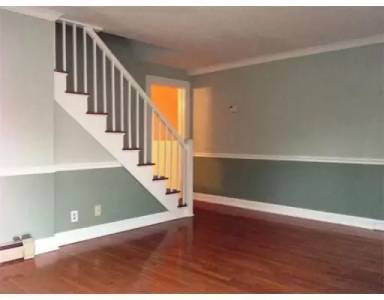 Main picture of 21 Cedar St