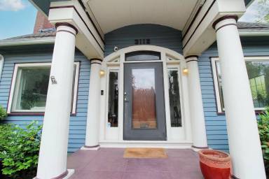 Main picture of 3112 NE Knott St
