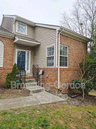 Main picture of 5210 Village Way