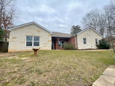 Main picture of 1415 Tanglewood Cir