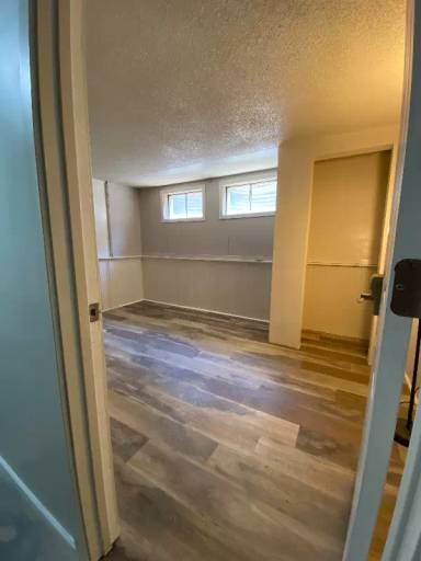 Main picture of 3189 Wheeling St