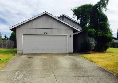 Main picture of 2707 NE 146th Ct