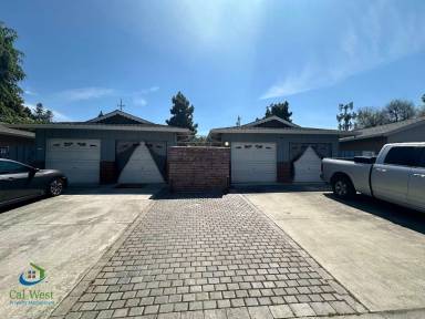 Main picture of 2432 Karen Dr