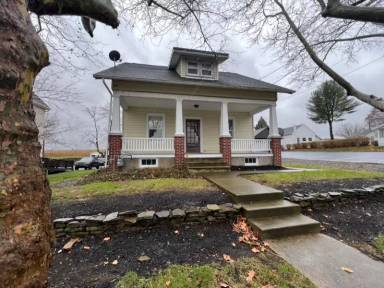 Main picture of 828 E Chocolate Ave