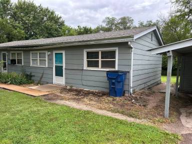 Main picture of 408 W Mahoney Dr