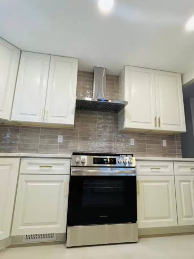 Main picture of 2731 E 65th St