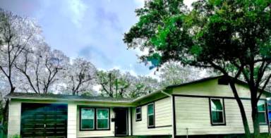 Main picture of 223 Sheila Dr