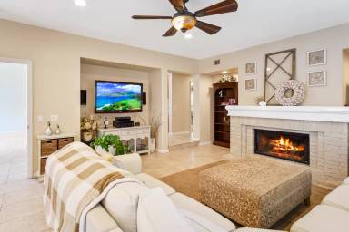 Main picture of 28 Sepulveda