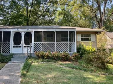 Main picture of 484 Club House Dr