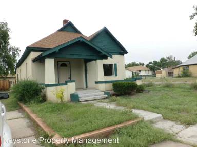 Main picture of 1125 E 10th St