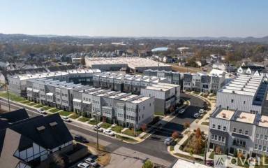 Main picture of 2026 Edison Park Ln