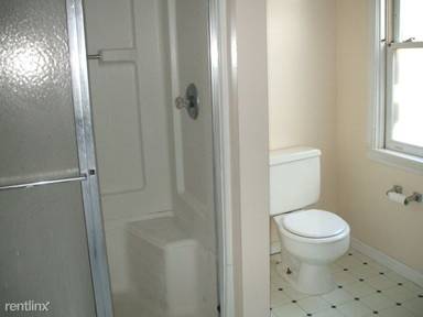 Main picture of 928 S State St