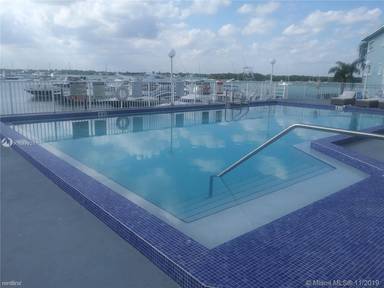 Main picture of North Bay Condominuim